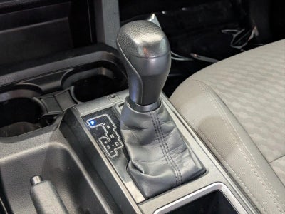2022 Toyota Tacoma 2WD 2WD SR Double Cab 5' Bed I4 AT (GS)