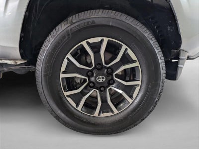 2022 Toyota Tacoma 2WD 2WD SR Double Cab 5' Bed I4 AT (GS)