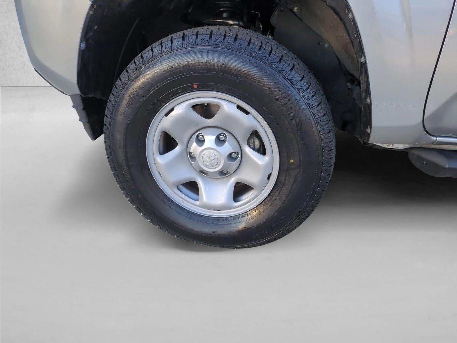 2022 Toyota Tacoma 2WD 2WD SR5 Double Cab 5' Bed I4 AT (SE)