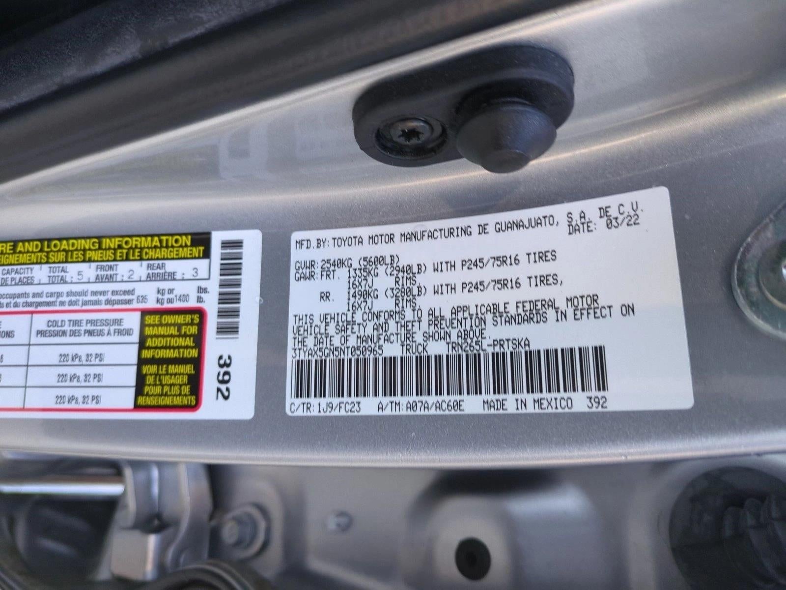 2022 Toyota Tacoma 2WD 2WD SR5 Double Cab 5' Bed I4 AT (SE)