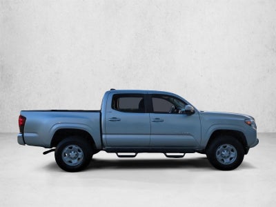 2022 Toyota Tacoma 2WD 2WD SR5 Double Cab 5' Bed I4 AT (SE)
