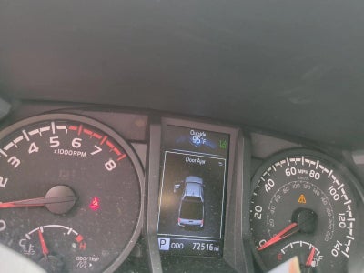 2022 Toyota Tacoma 2WD 2WD SR Double Cab 5' Bed I4 AT (GS)