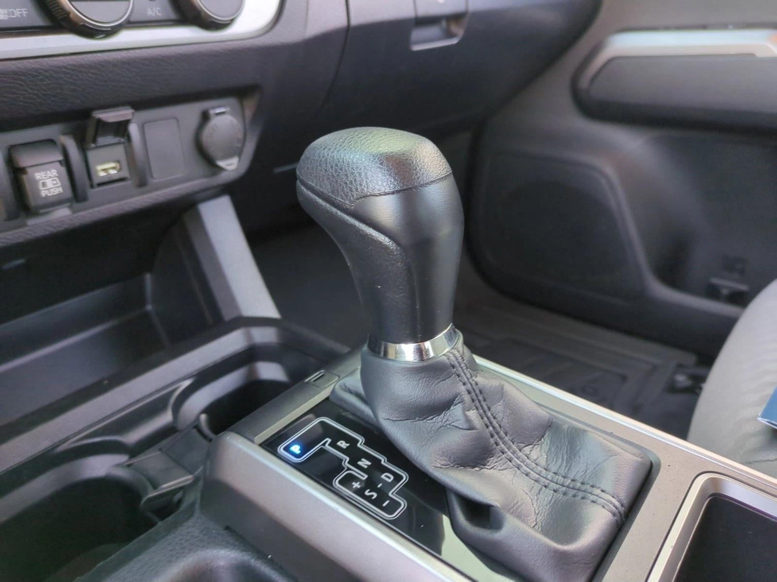 2023 Toyota Tacoma 2WD 2WD SR5 Double Cab 5' Bed V6 AT (GS)