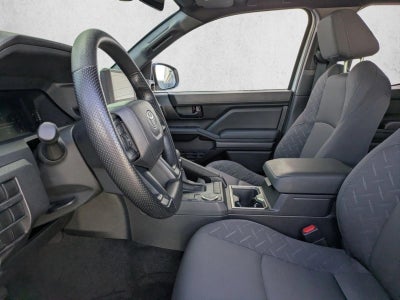 2025 Toyota Tacoma 2WD 2WD SR5 Double Cab 5' Bed AT (SE)