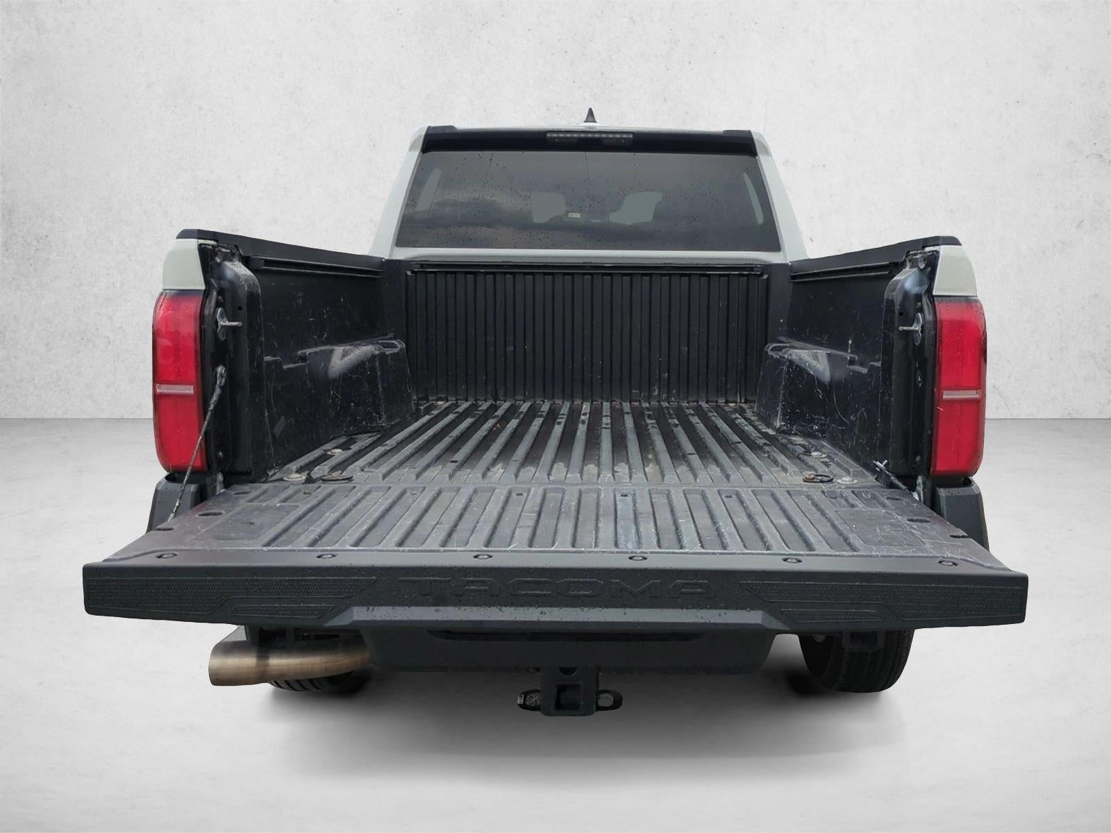 2024 Toyota Tacoma 2WD 2WD SR Double Cab 5' Bed AT (GS)
