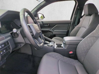 2024 Toyota Tacoma 4WD 4WD SR5 Double Cab 5' Bed AT (Natl)