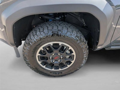 2025 Toyota Tacoma 4WD 4WD TRD Off Road Hybrid Double Cab 5' Bed AT (Natl)