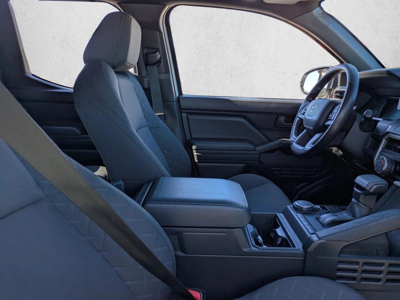 2025 Toyota Tacoma 4WD 4WD SR Double Cab 5' Bed AT (GS)