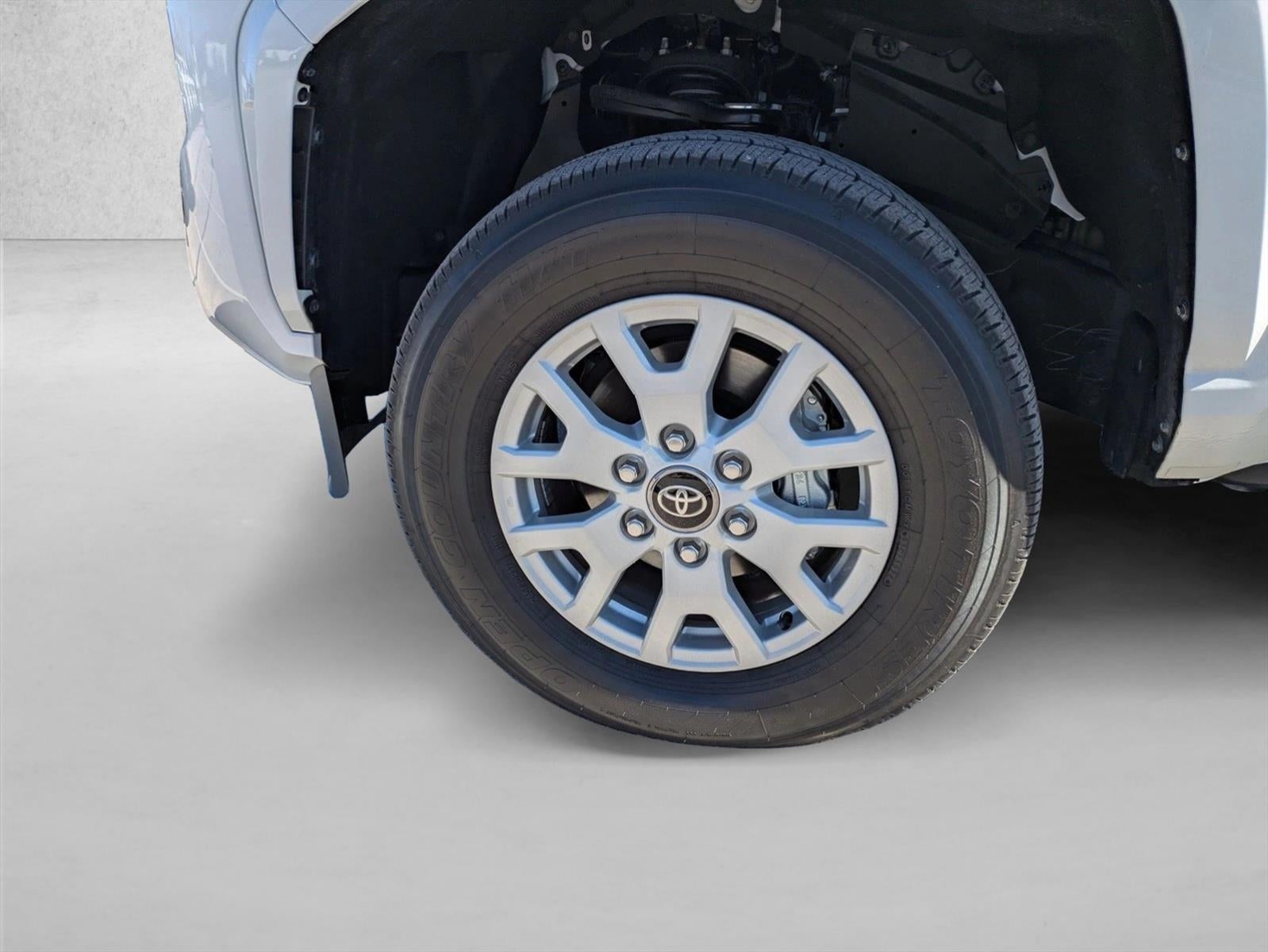 2025 Toyota Tacoma 4WD 4WD SR Double Cab 5' Bed AT (GS)