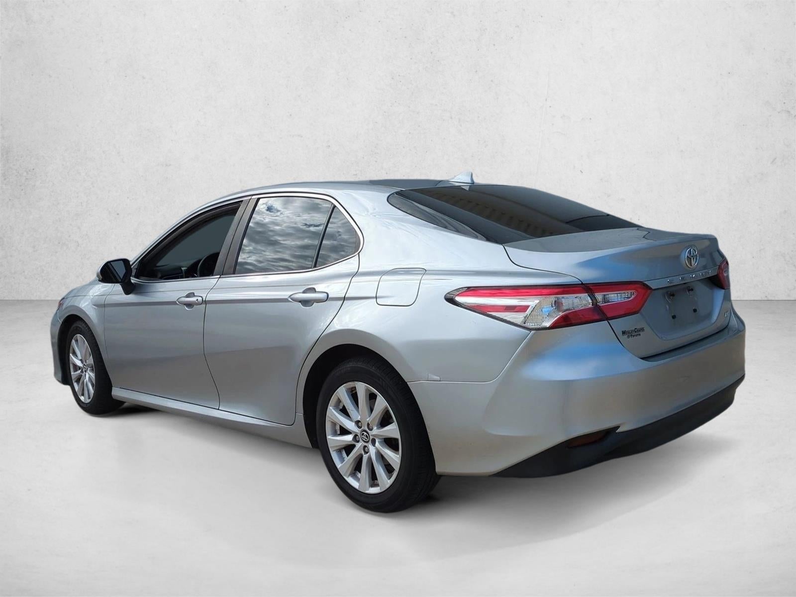 2019 Toyota Camry LE Auto (SE)