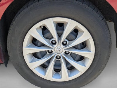 2017 Toyota Camry LE Auto (SE)