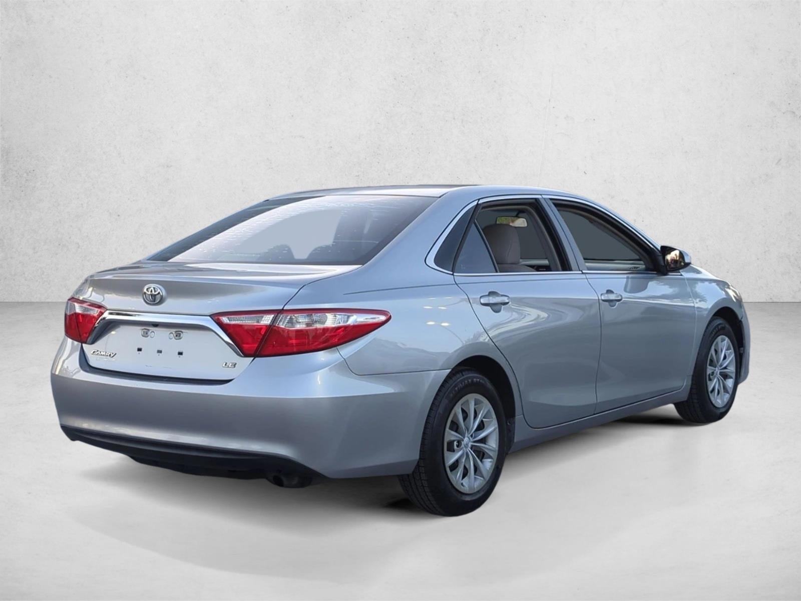 2015 Toyota Camry 4dr Sdn I4 Auto LE (SE)