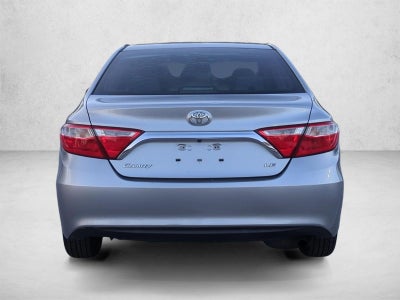 2015 Toyota Camry 4dr Sdn I4 Auto LE (SE)
