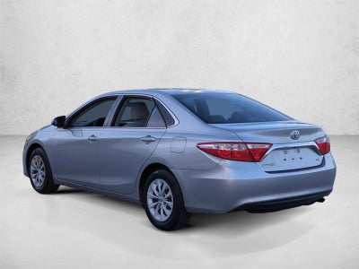 2015 Toyota Camry 4dr Sdn I4 Auto LE (SE)