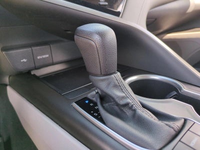 2022 Toyota Camry LE Auto (SE)