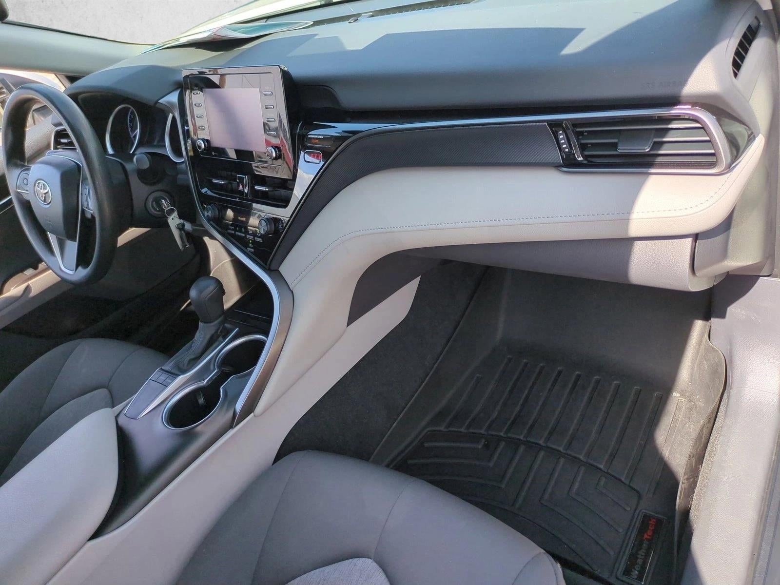 2022 Toyota Camry LE Auto (SE)