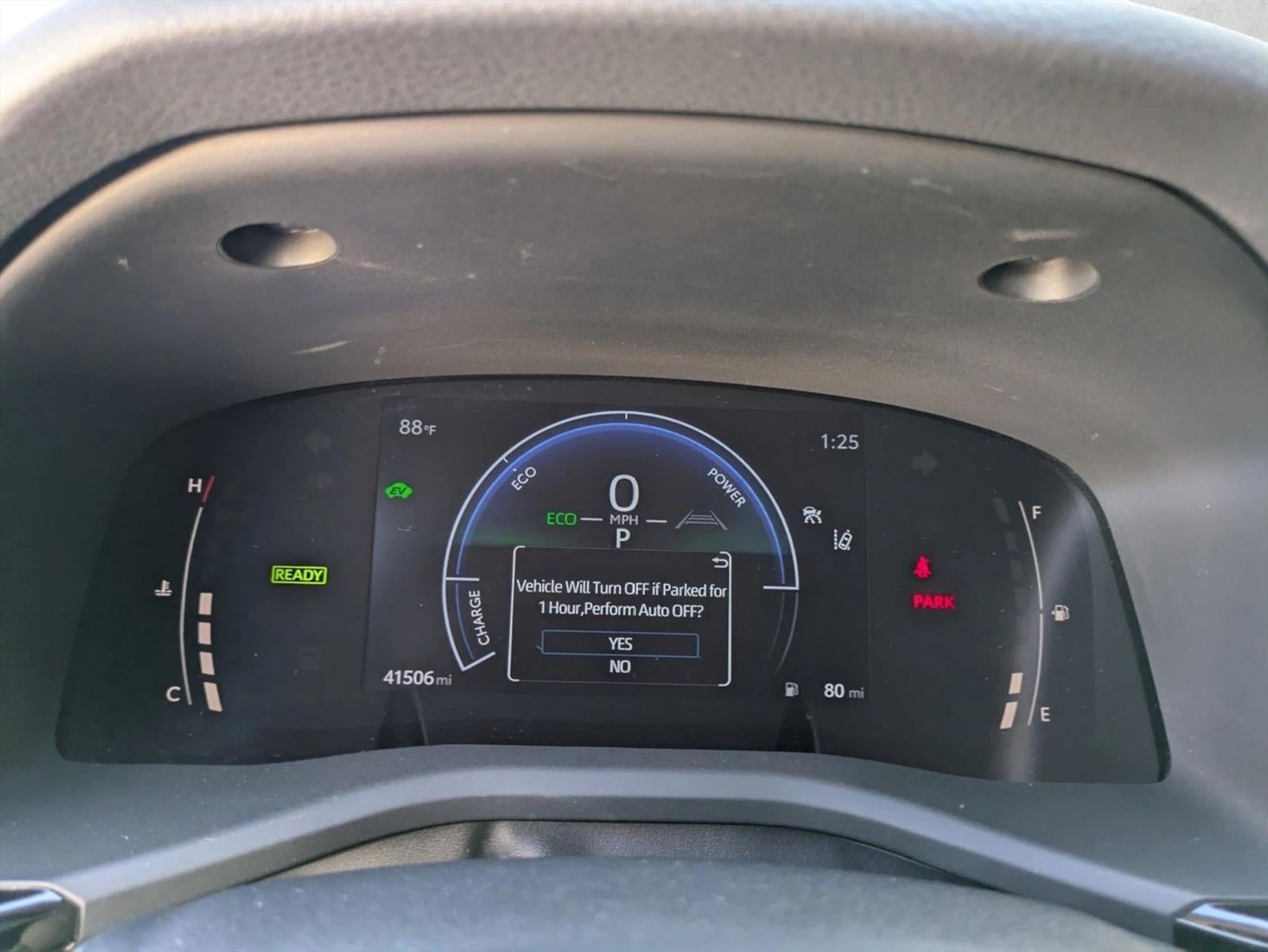 2025 Toyota Camry LE (SE)