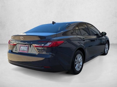2025 Toyota Camry LE (SE)