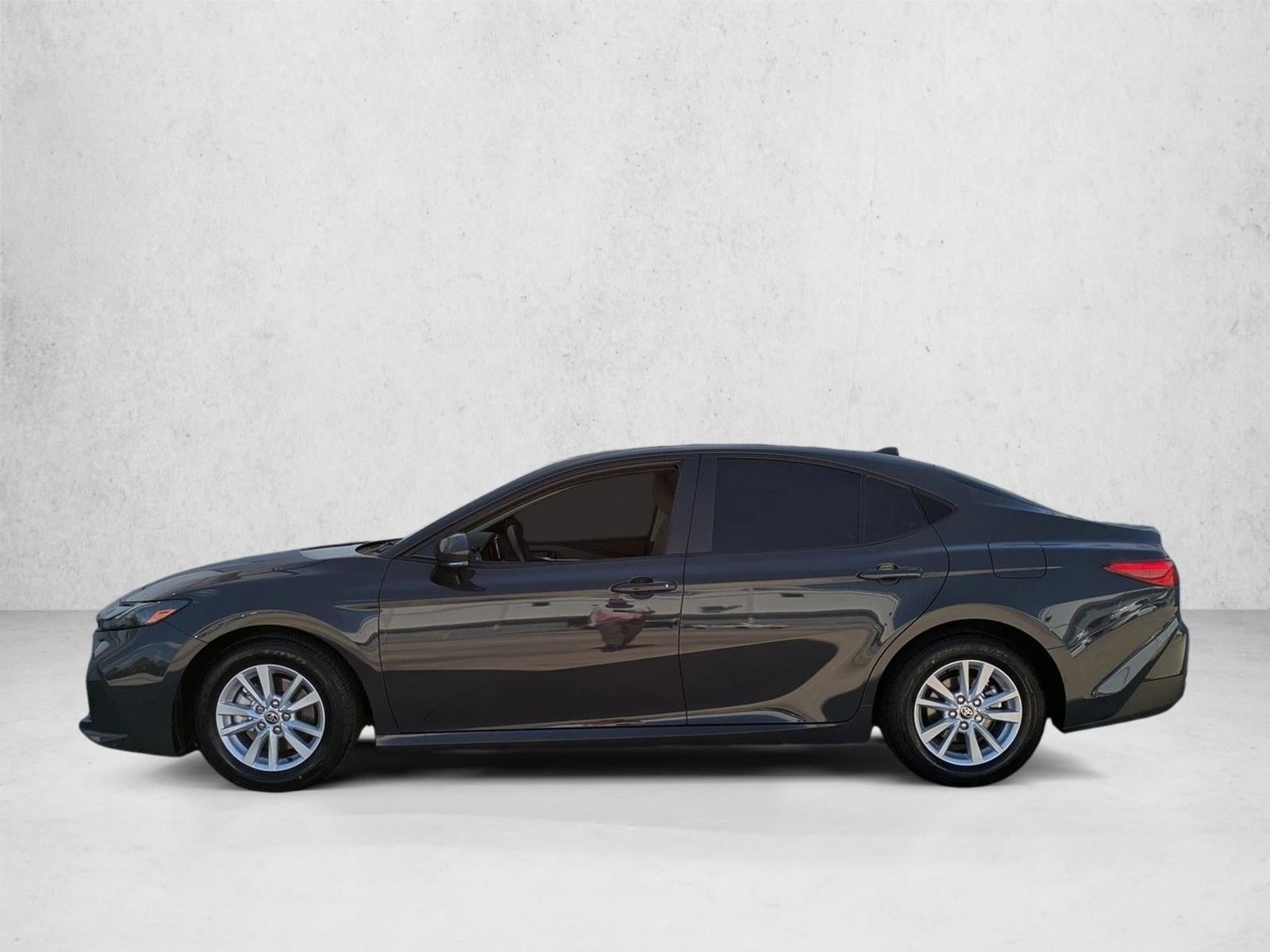 2025 Toyota Camry LE (SE)