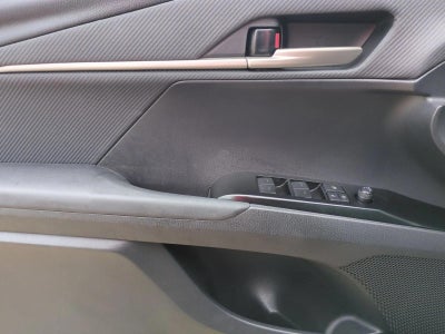 2025 Toyota Camry SE (SE)