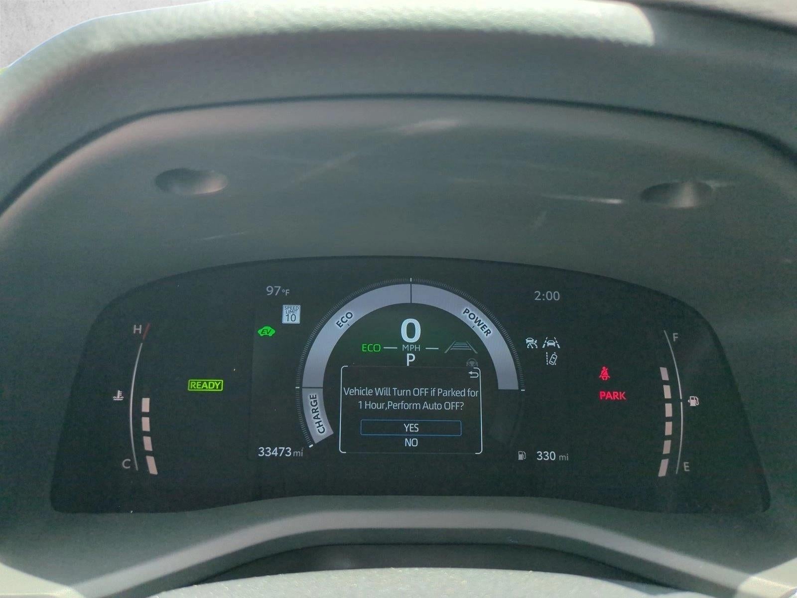 2025 Toyota Camry LE (Natl)