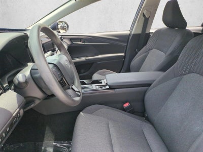 2025 Toyota Camry LE (Natl)