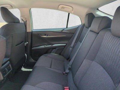 2025 Toyota Camry LE (SE)