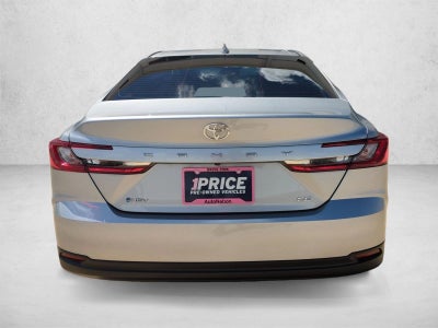 2025 Toyota Camry LE (SE)