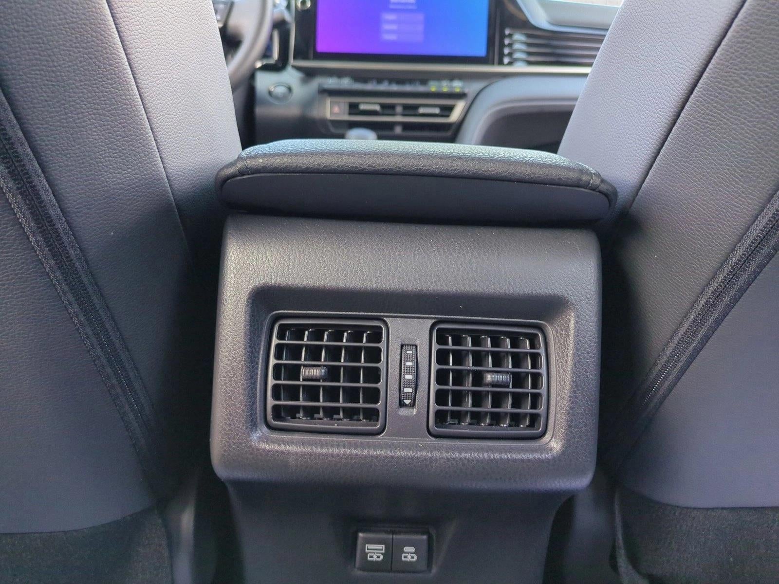 2025 Toyota Camry XSE (Natl)