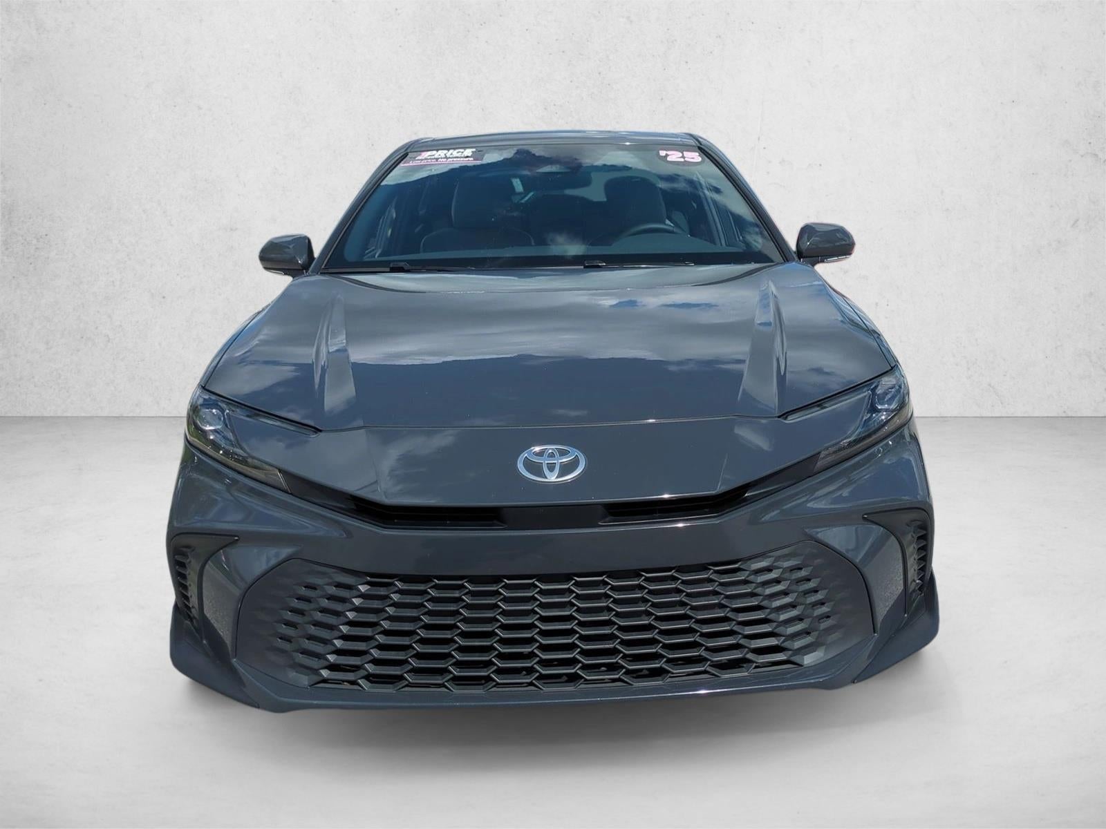 2025 Toyota Camry SE (SE)