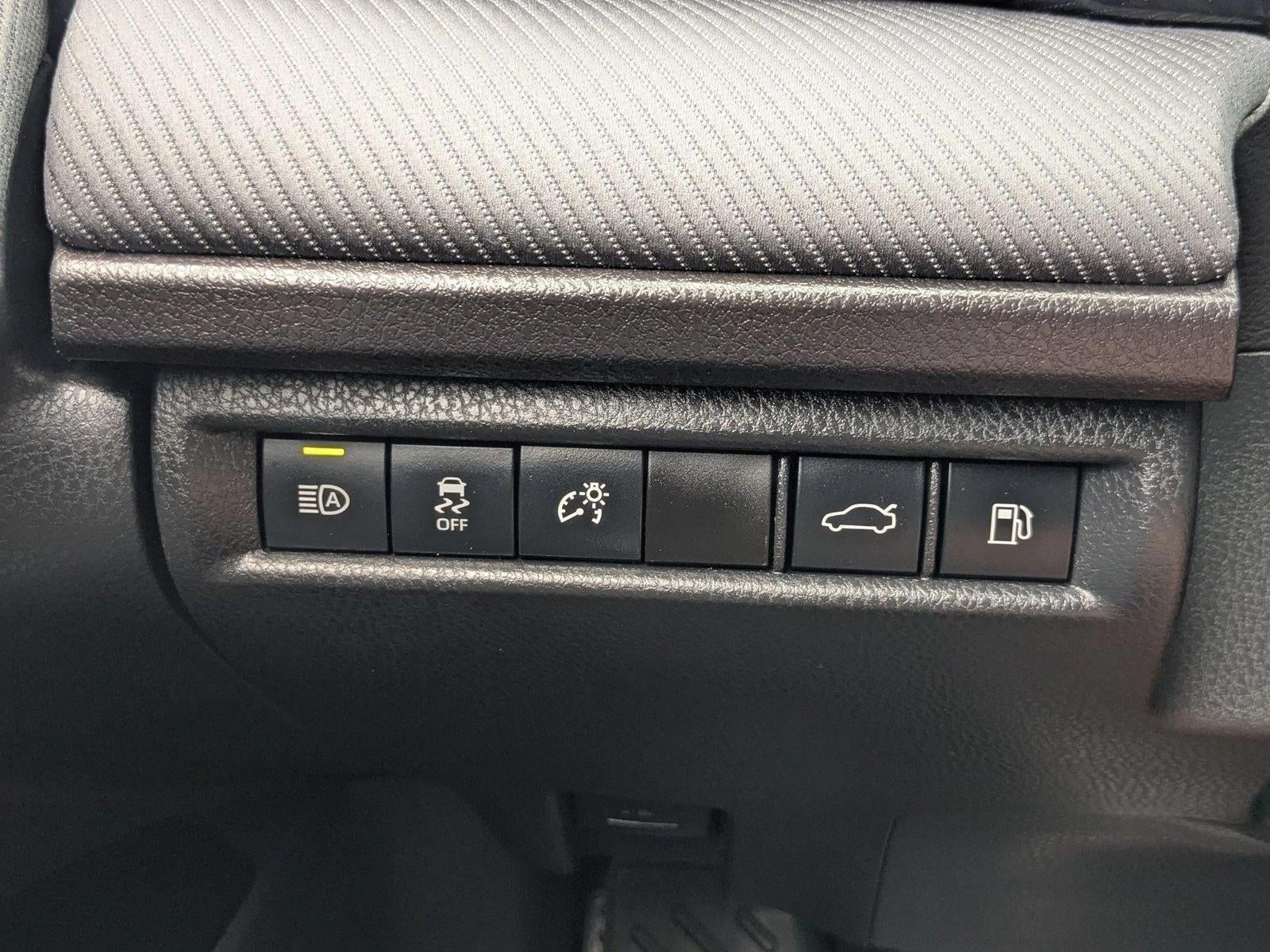 2025 Toyota Camry SE (SE)