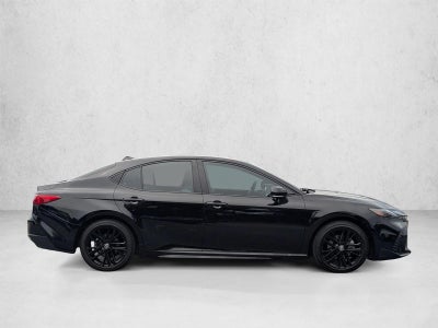 2025 Toyota Camry SE (SE)