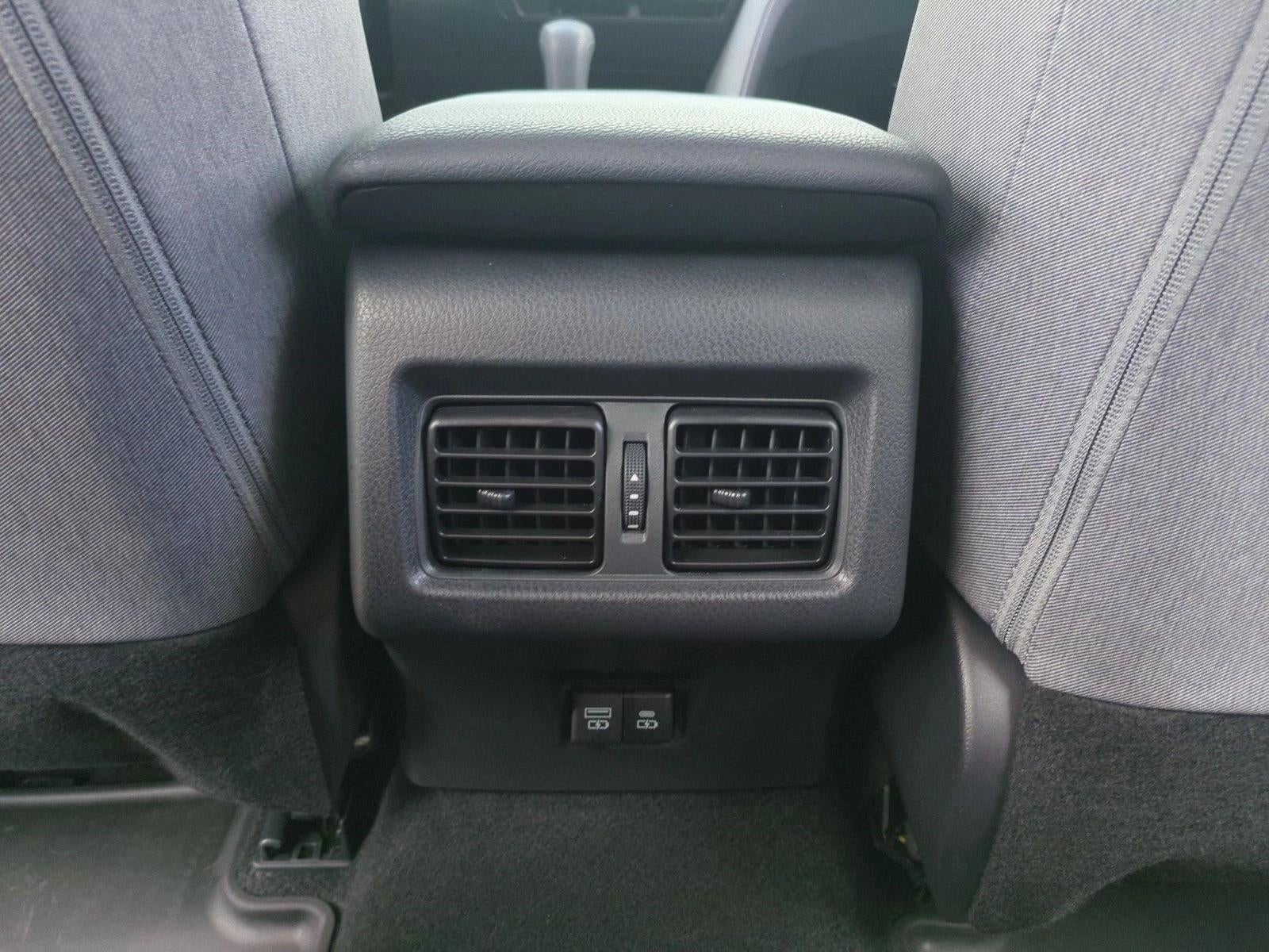 2026 Toyota Camry LE (Natl)