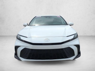 2025 Toyota Camry SE (SE)