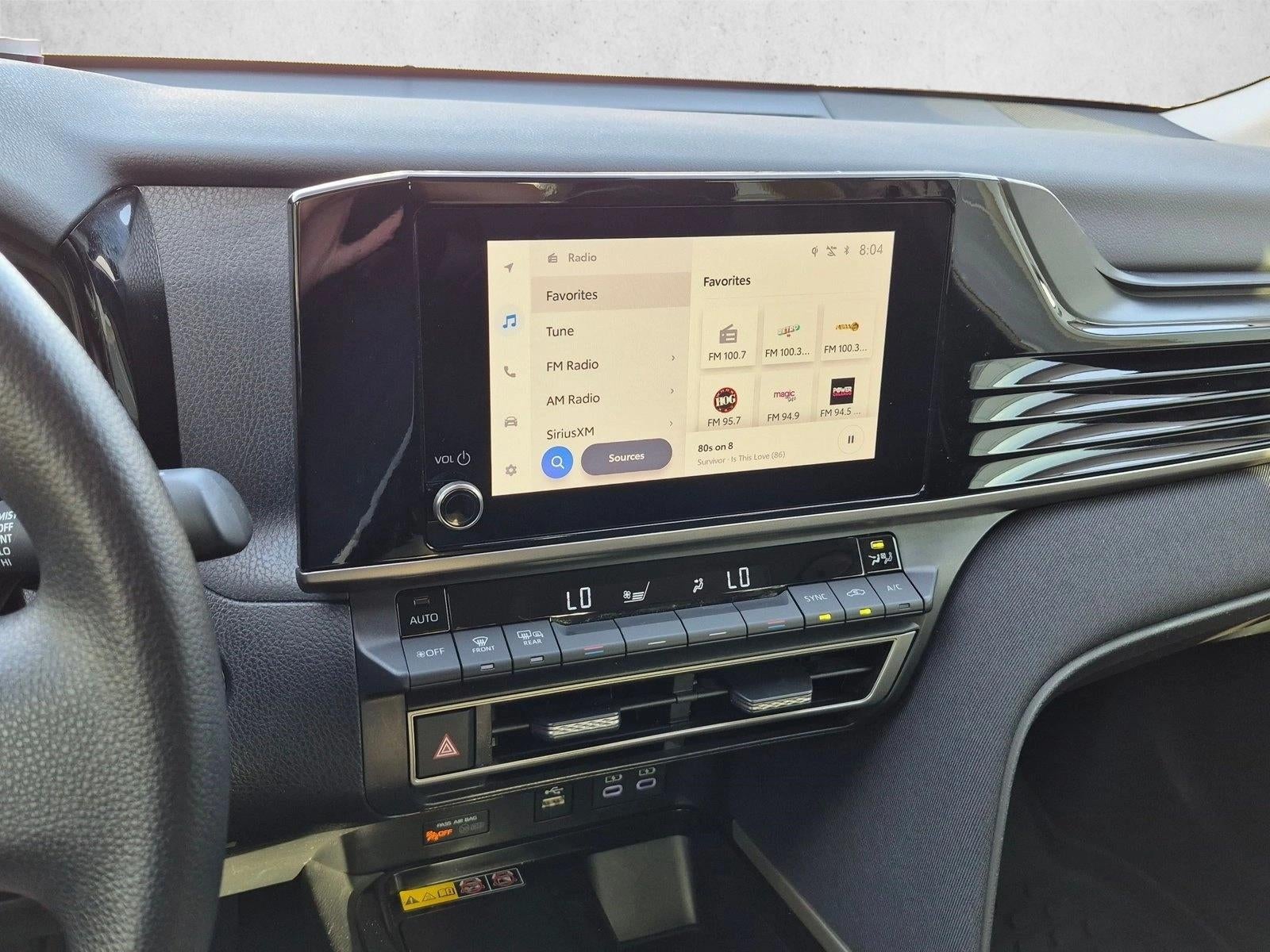 2025 Toyota Camry LE (Natl)