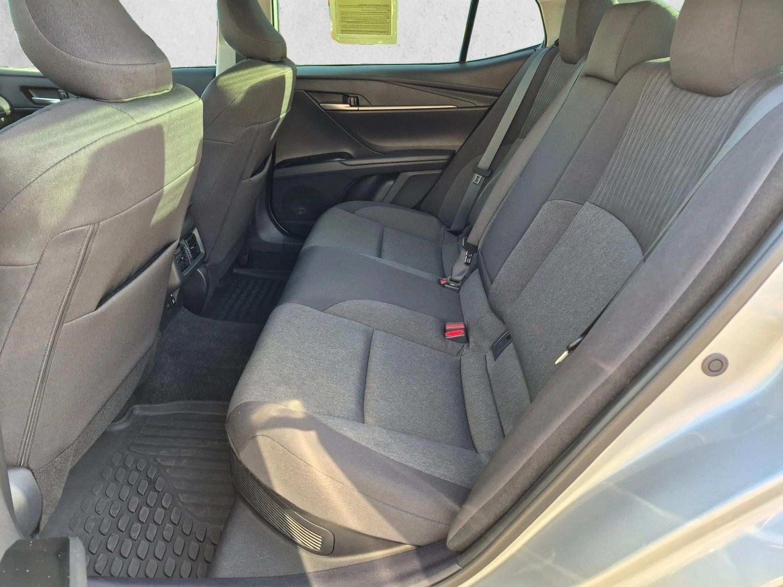 2025 Toyota Camry LE (Natl)