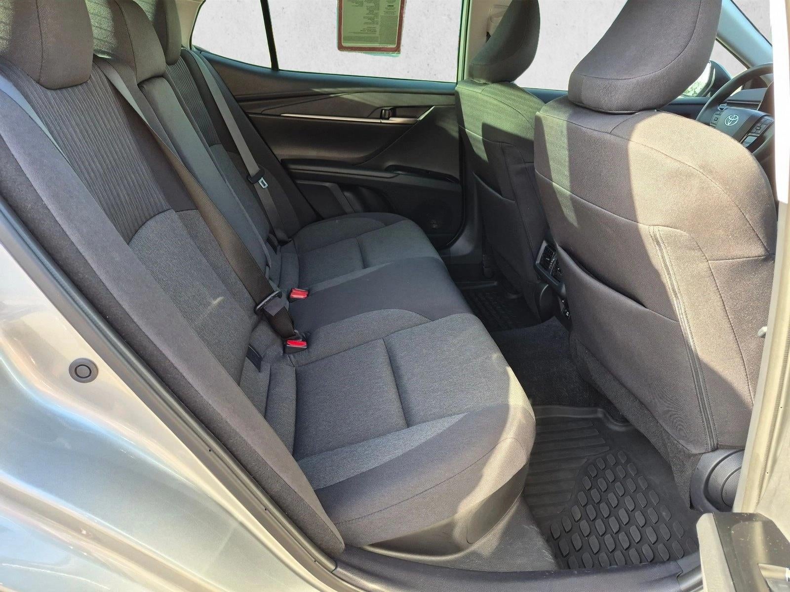 2025 Toyota Camry LE (Natl)