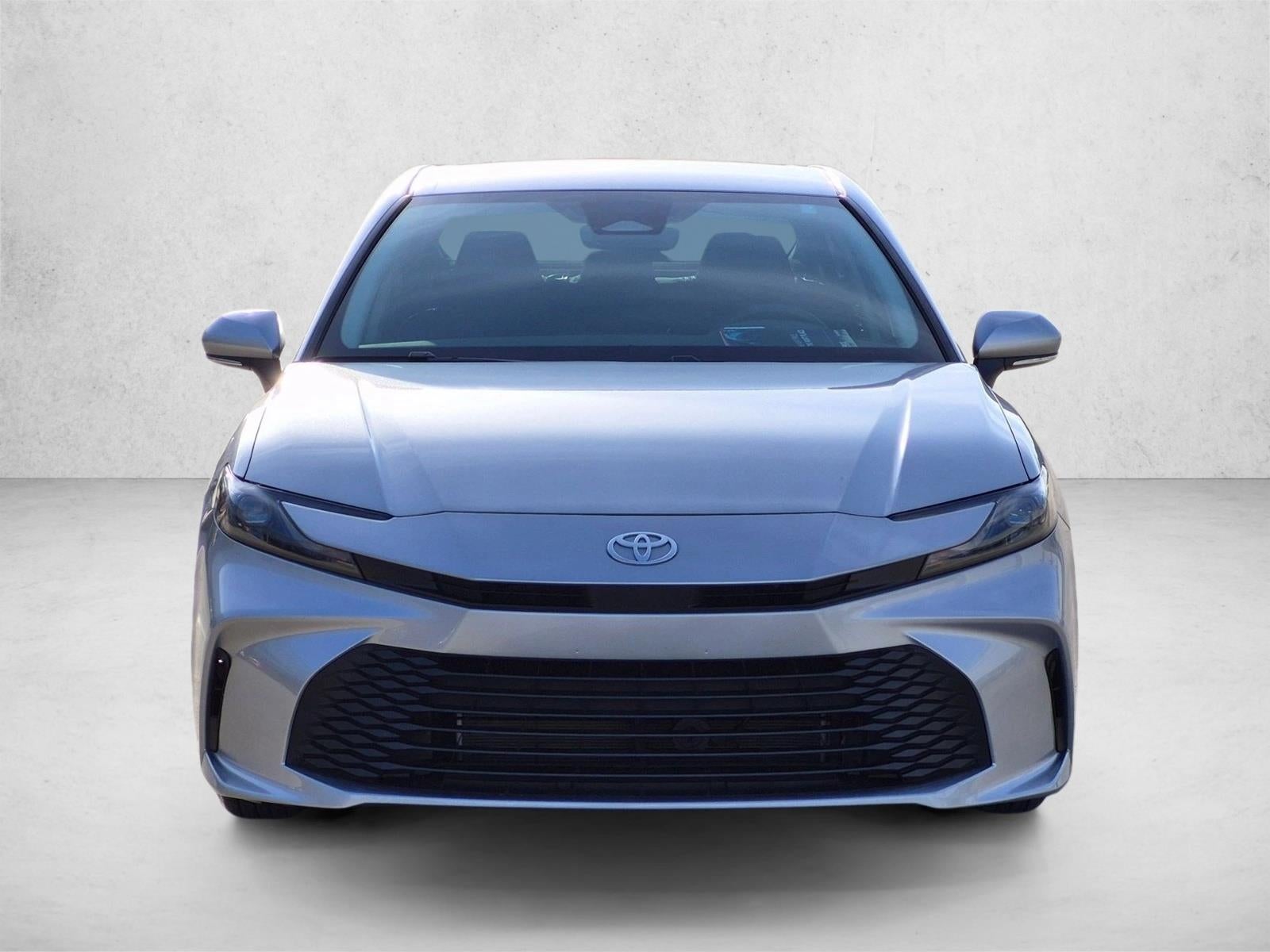 2025 Toyota Camry LE (Natl)