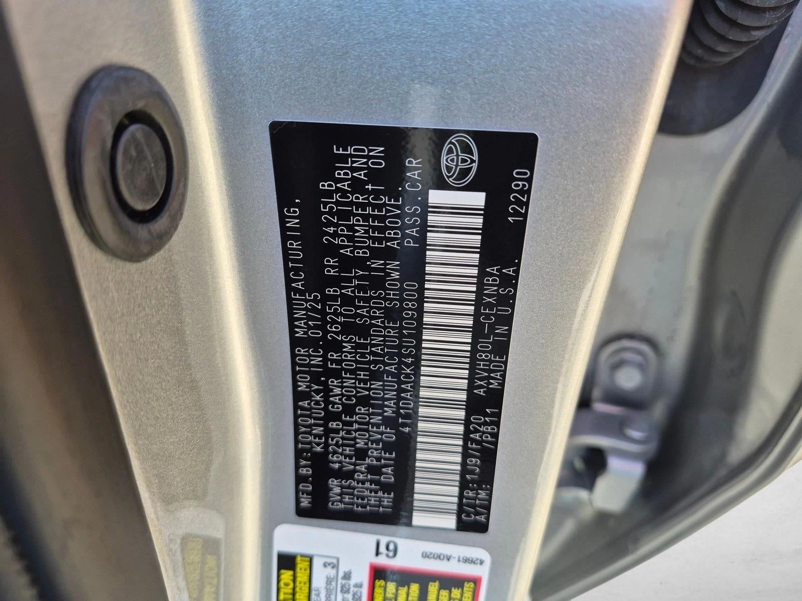 2025 Toyota Camry LE (Natl)