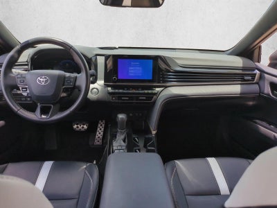 2025 Toyota Camry SE (SE)