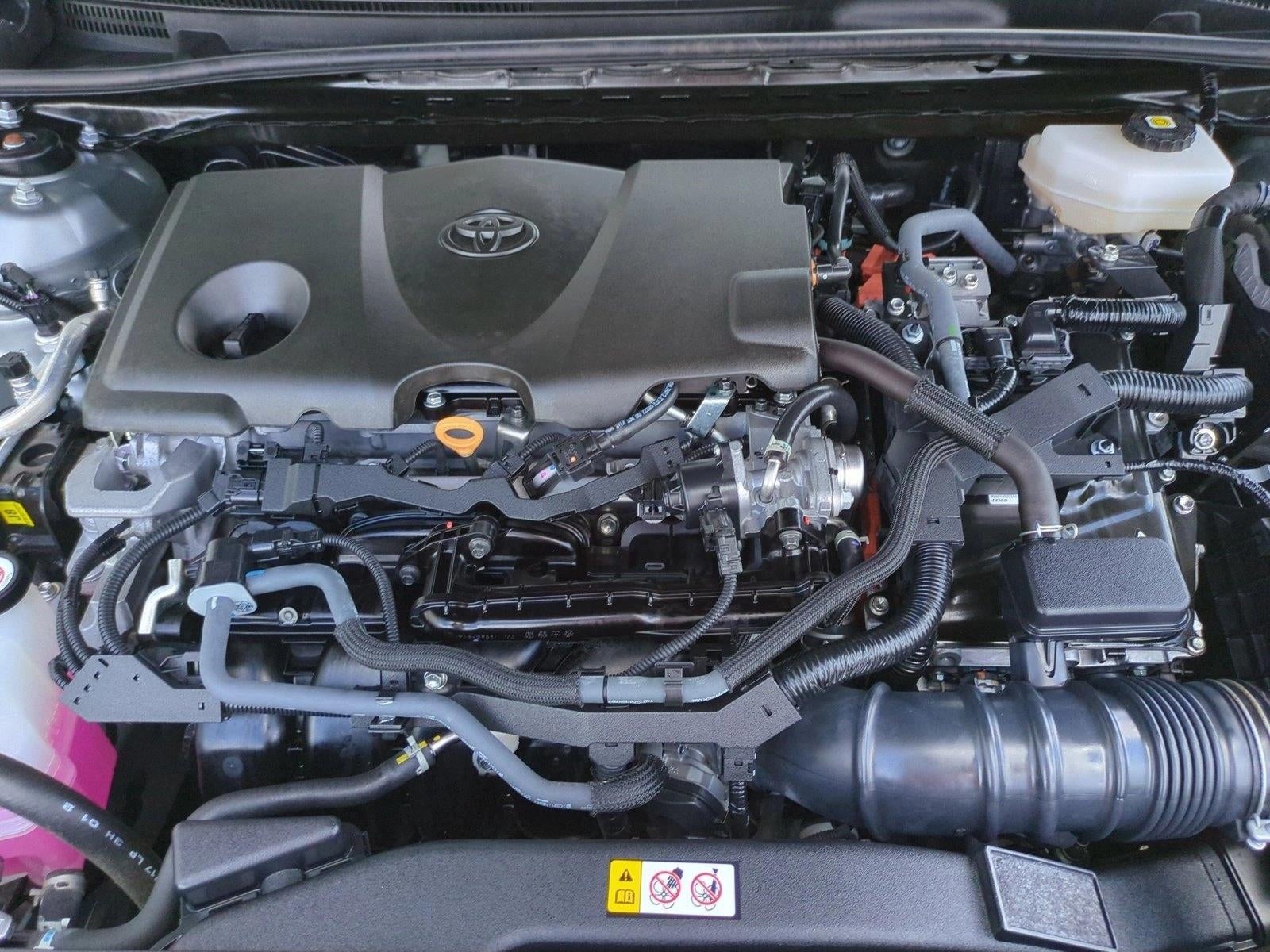 2025 Toyota Camry SE (SE)