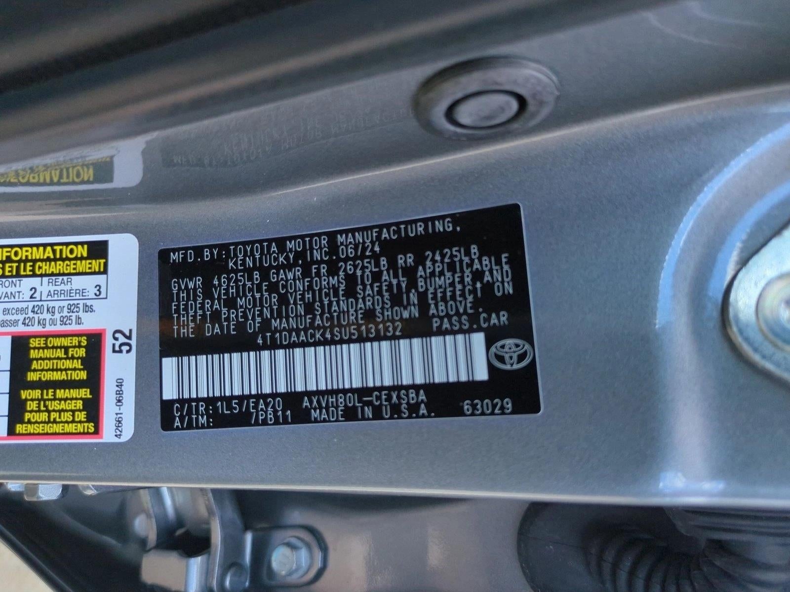 2025 Toyota Camry SE (SE)