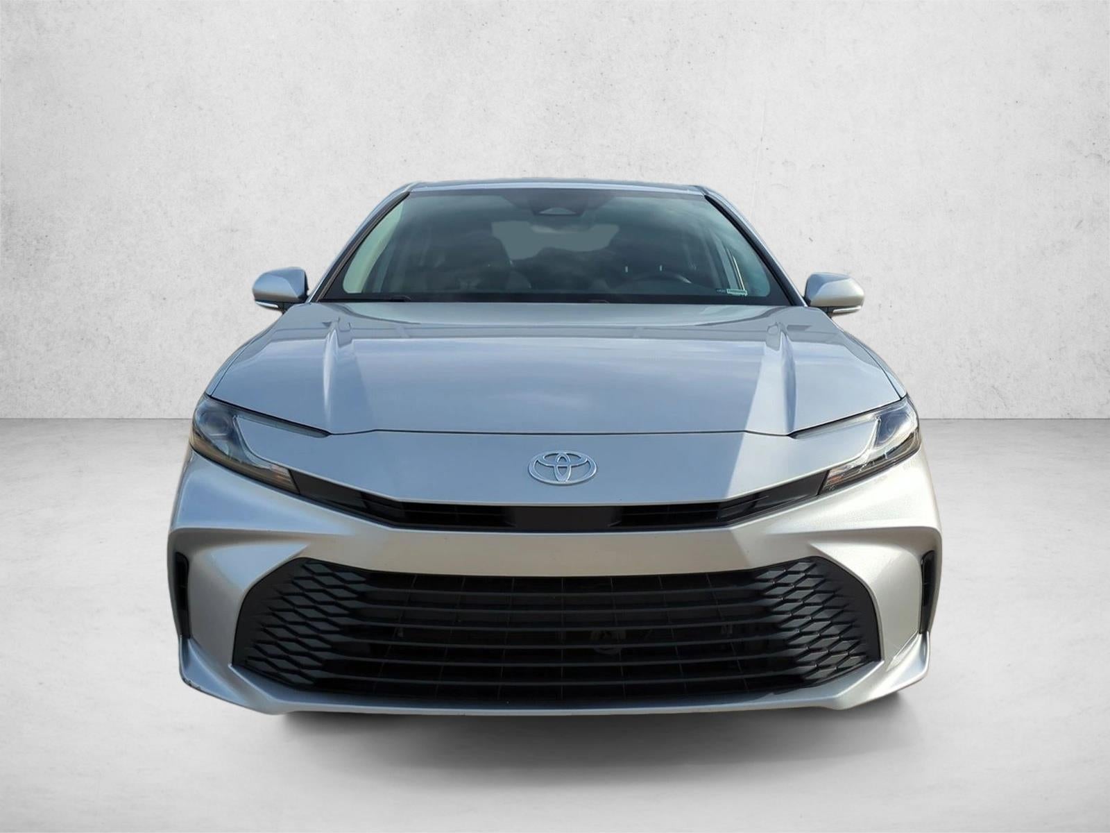 2025 Toyota Camry LE (Natl)