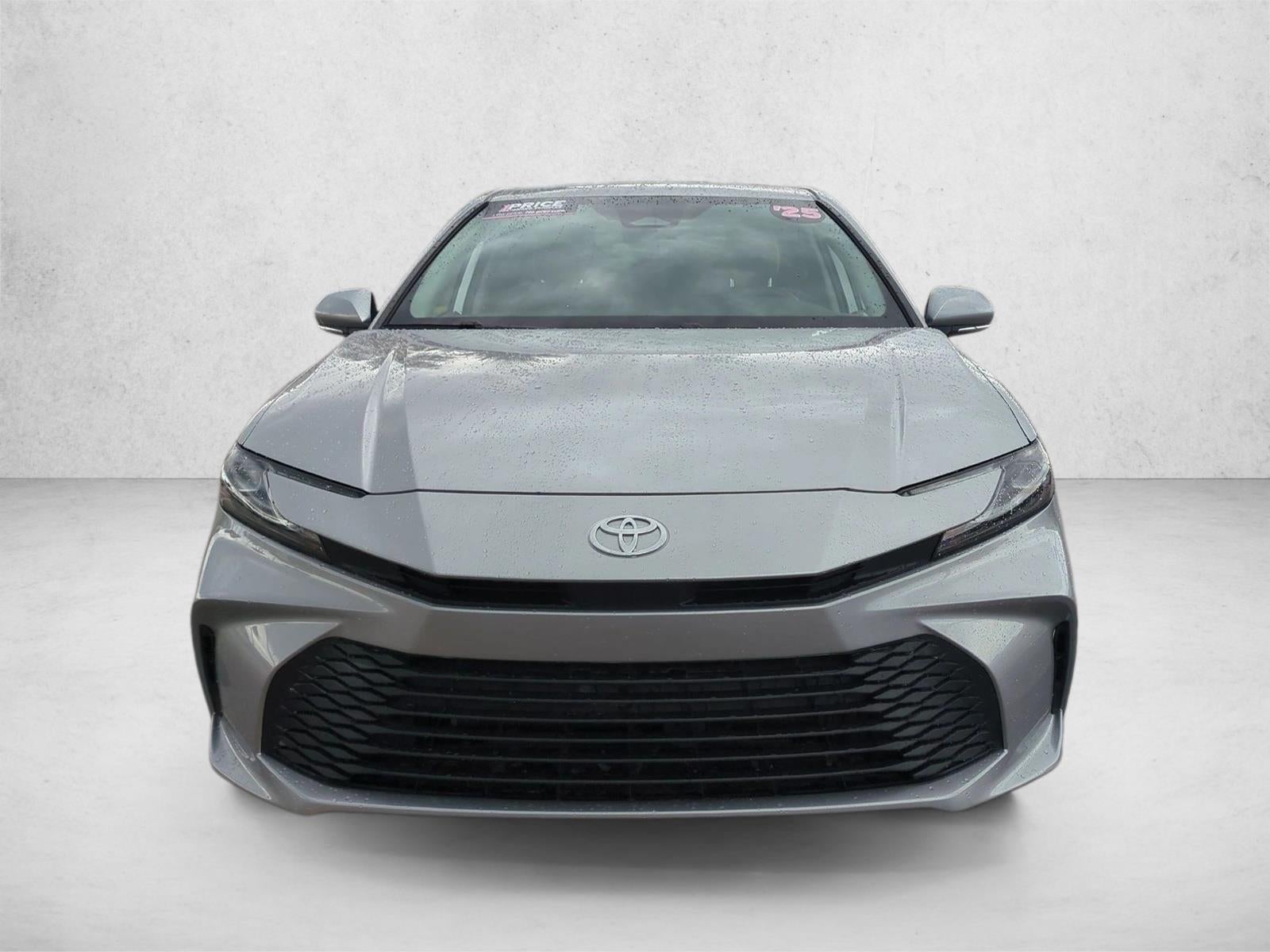2025 Toyota Camry LE (Natl)
