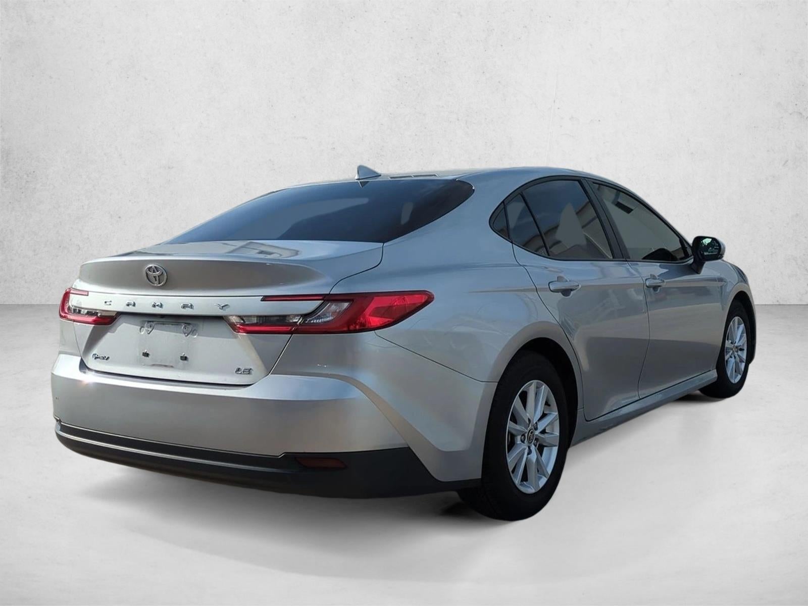 2025 Toyota Camry LE (Natl)