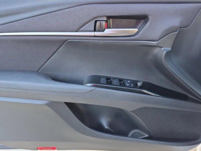 2025 Toyota Camry LE (Natl)