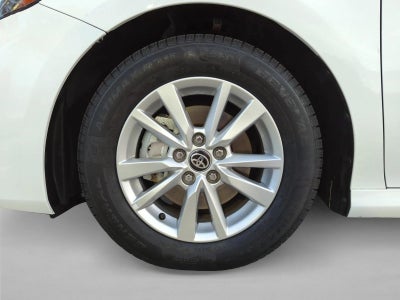 2025 Toyota Camry LE (Natl)