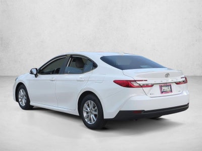 2025 Toyota Camry LE (Natl)