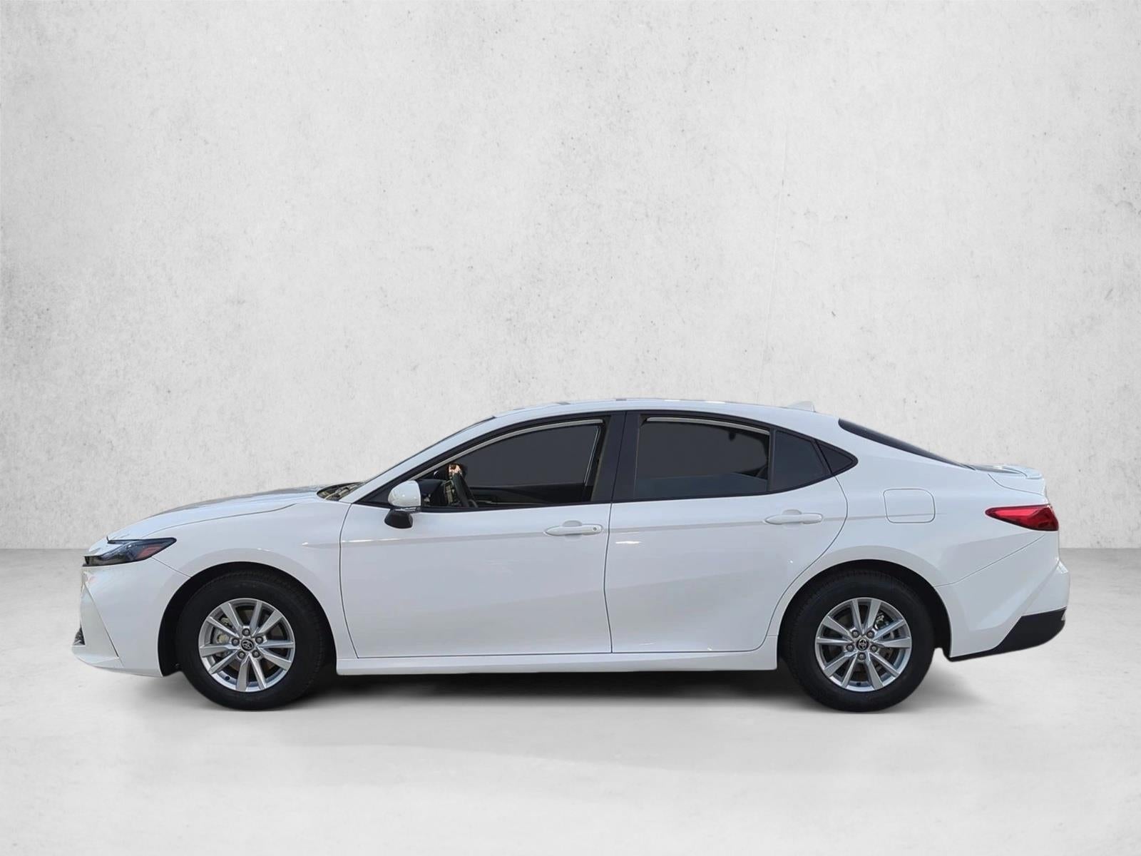 2025 Toyota Camry LE (Natl)