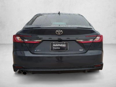 2025 Toyota Camry SE (Natl)